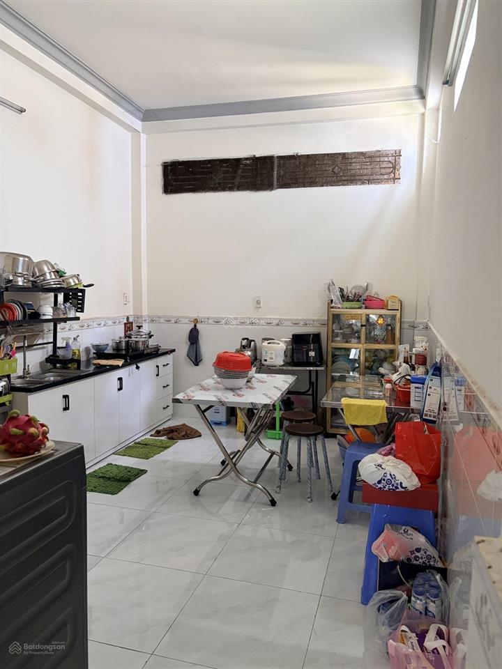 Hẻm nhựa 7m. xe hơi đỗ cửa. ngay ẩm thực phú lâm. 5.79 tỷ. hoàn công đủ