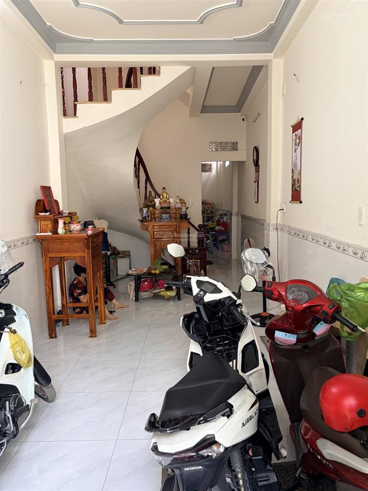 Hẻm nhựa 7m. xe hơi đỗ cửa. ngay ẩm thực phú lâm. 5.79 tỷ. hoàn công đủ