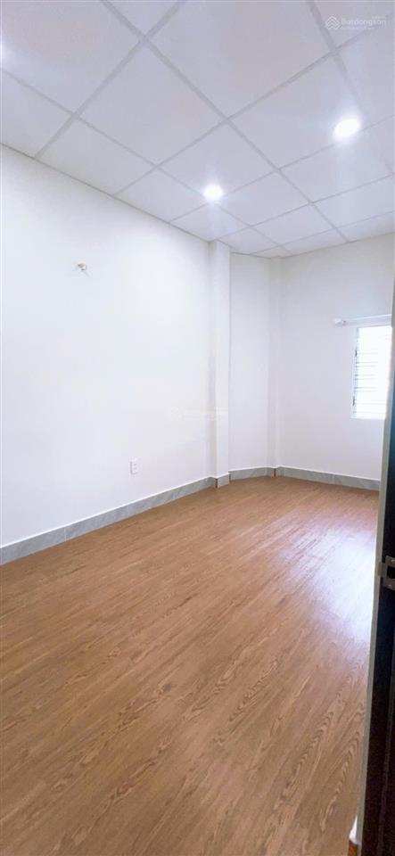 Bán nhà đẹp gần tô ky.nguyễn ảnh thủ có 3pn. 3,6x10(nở hậu 5 tdt 40m)