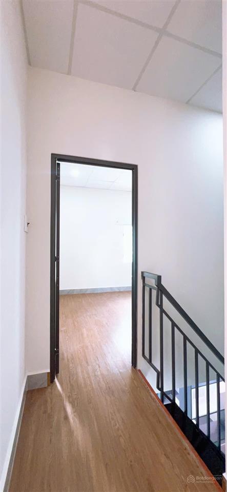 Bán nhà đẹp gần tô ky.nguyễn ảnh thủ có 3pn. 3,6x10(nở hậu 5 tdt 40m)