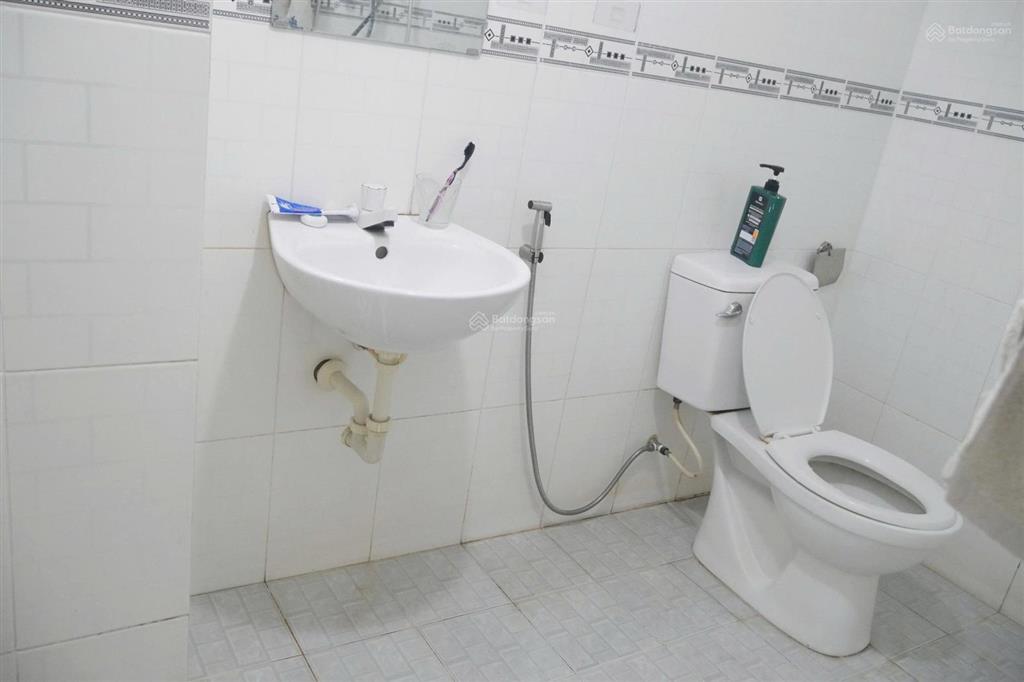 Nguyên căn hộ ban công cc lê thành tân tạo bình tân