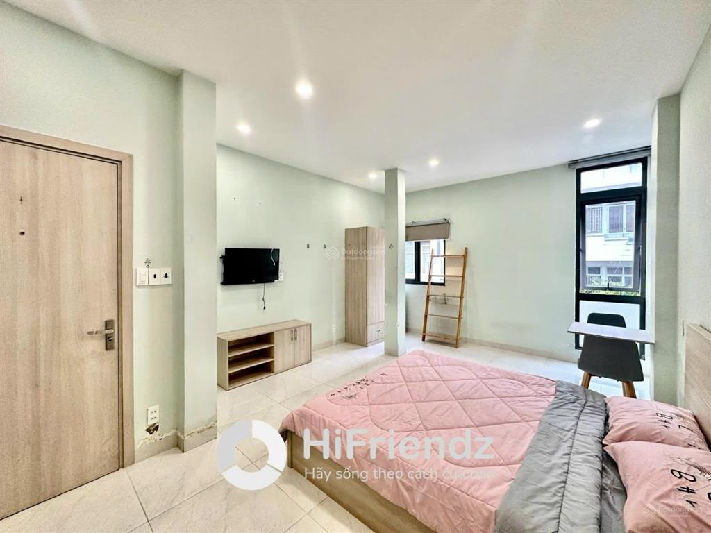 Cho thuê căn hộ studio cửa sổ lớn 30m2  full nội thất  đối diện nhà hát hoà bình