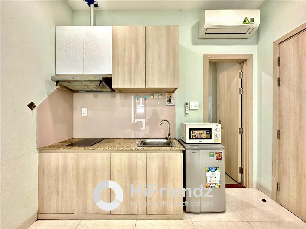 Cho thuê căn hộ studio cửa sổ lớn 30m2  full nội thất  đối diện nhà hát hoà bình