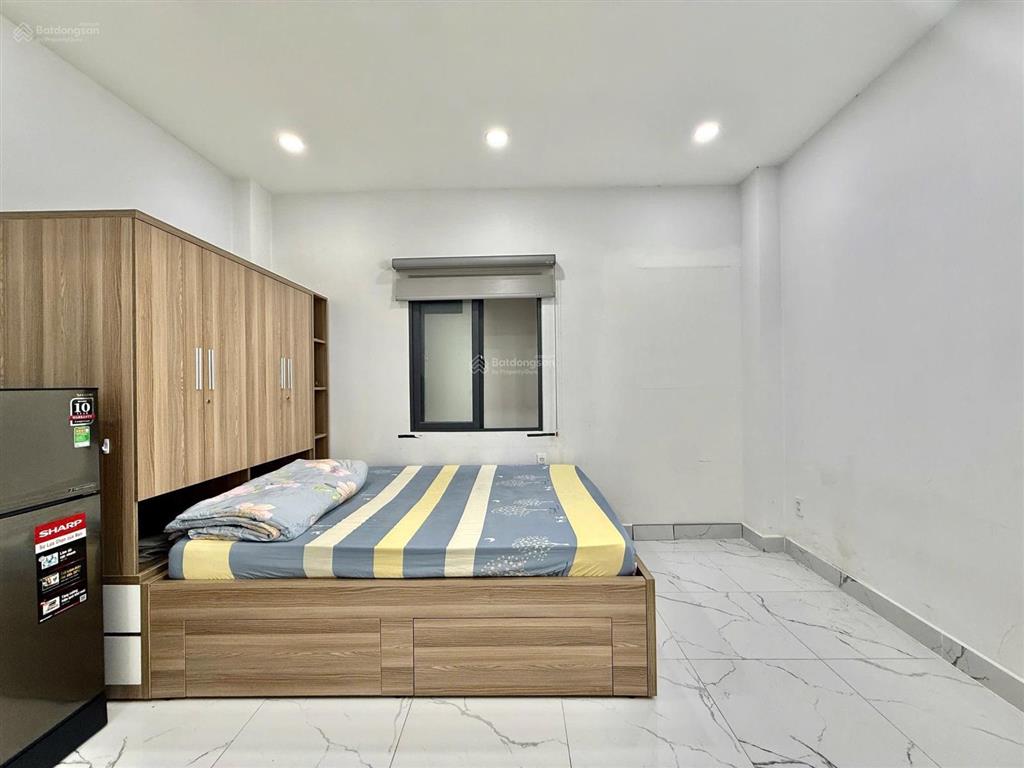 Cho thuê căn hộ studio 30m2 full nội thất  thang máy  ngay cv lê thị riêng