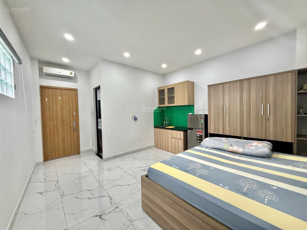 Cho thuê căn hộ studio 30m2 full nội thất  thang máy  ngay cv lê thị riêng
