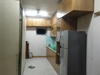 Chính chủ cần cho thuê nhà đầu hồi tầng 5 tập thể b21 kim liên. dt 50m2 nội thất đầy đủ