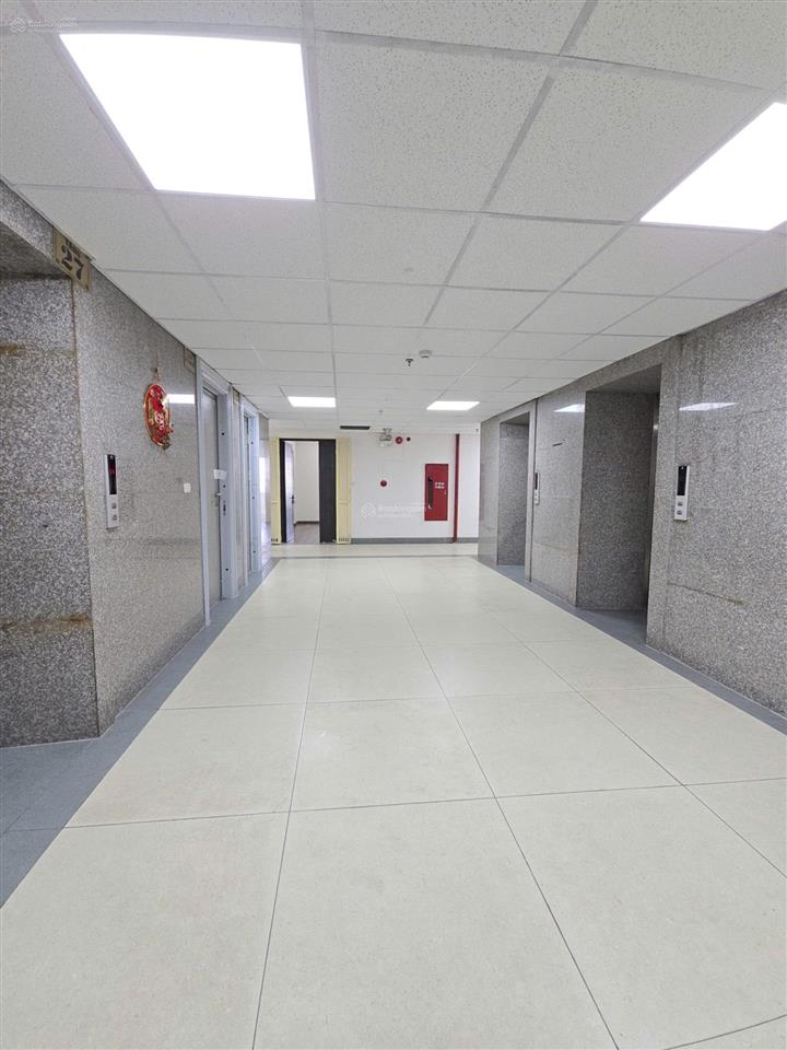 Bán căn hộ 54m2 2pn 1wc chỉ 3,x tỷ tại ct4 kđt xa la, hà đông, hà nội