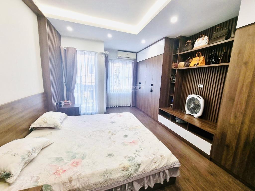 Hơn 15 tỷ liền kề 65mx4 tầng. căn góc 3 mặt thoáng kđt xa la vỉa hè ô tô tránh kinh doanh