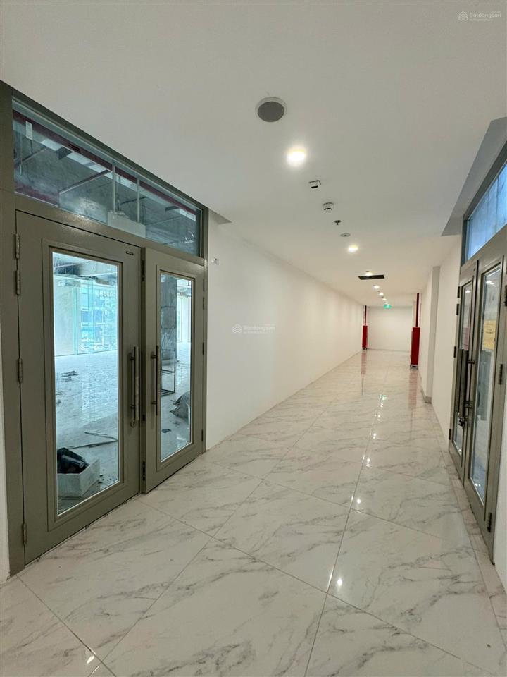 Cho thuê văn phòng mới cứng tại tòa handico 33 lê văn lương, view thoáng vị trí tiện lợi giao thông