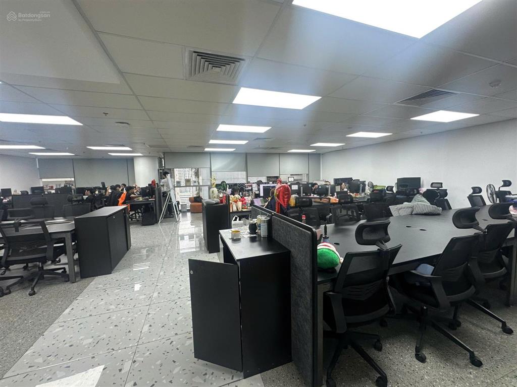 Nhượng văn phòng full đồ, nội thất tại tòa nhà hud, văn phòng hạng a, savill vận hành chuyên nghiệp