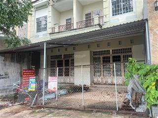 Cho thuê nhà hai căn đôi liền kề  khu đô thị mỹ phước 3