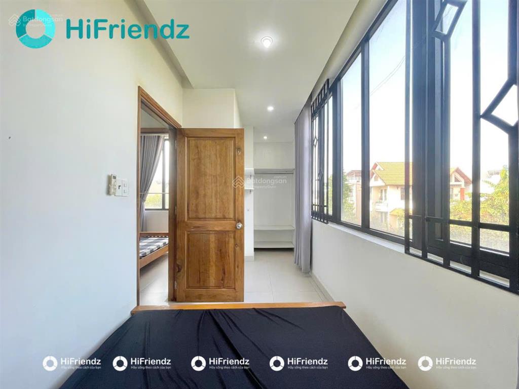Căn hộ 2 phòng ngủ full nội thất nằm sát đường liên phường, gần vòng xoay phú hữu  global city