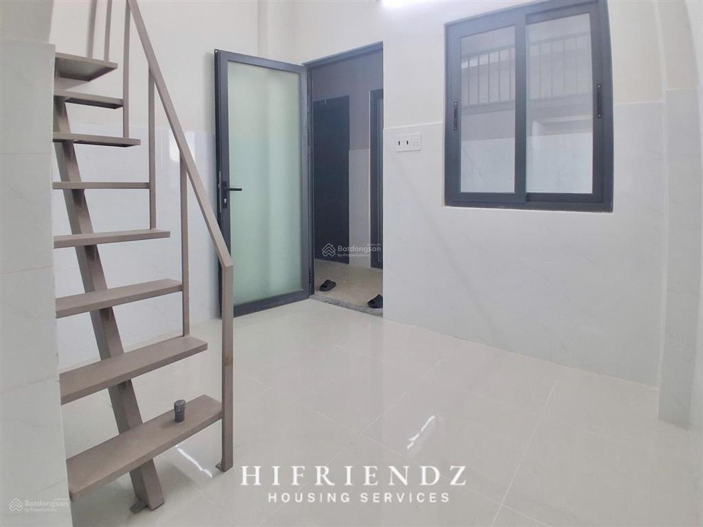 Phòng có gác mới 100%  nhận xe điện và thú cưng  gần lê văn việt, đh hutech, fpt