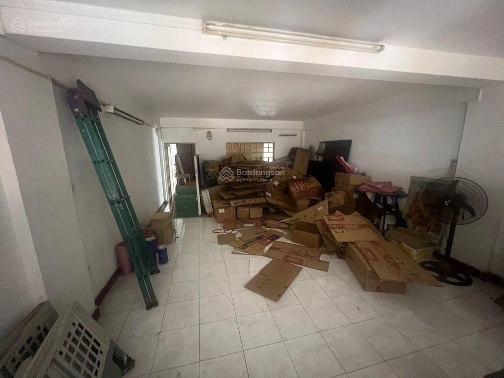 Bán nhà mặt tiền quận 5  an dương vương. vị trí vàng, đắc địa, siêu đẹp. nằm ngay ngã 4
