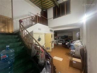 B.a'n nh.à mặt tiền quận 5  an dương vương vị trí  vàng. đắc địa. siêu đẹp. nằm ngay ngã 4