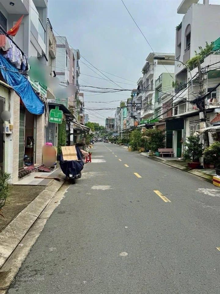 Bán nhà mặt tiền đường số 32c gần chợ hồ trọng quý, mega market bình phú, thích hợp vừa ở vừa kín