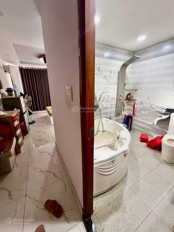 Bán nhà mặt tiền đường số 32c gần chợ hồ trọng quý, mega market bình phú, thích hợp vừa ở vừa kín