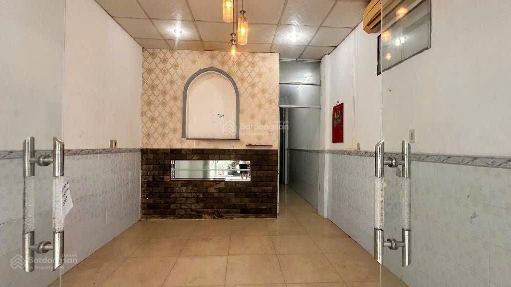 B.a'n nhà lạc long quân q.11 hẻm xe tải 5m, hẻm thông, 1 phòng ngủ  nhà kế bên ký túc xá sinh v