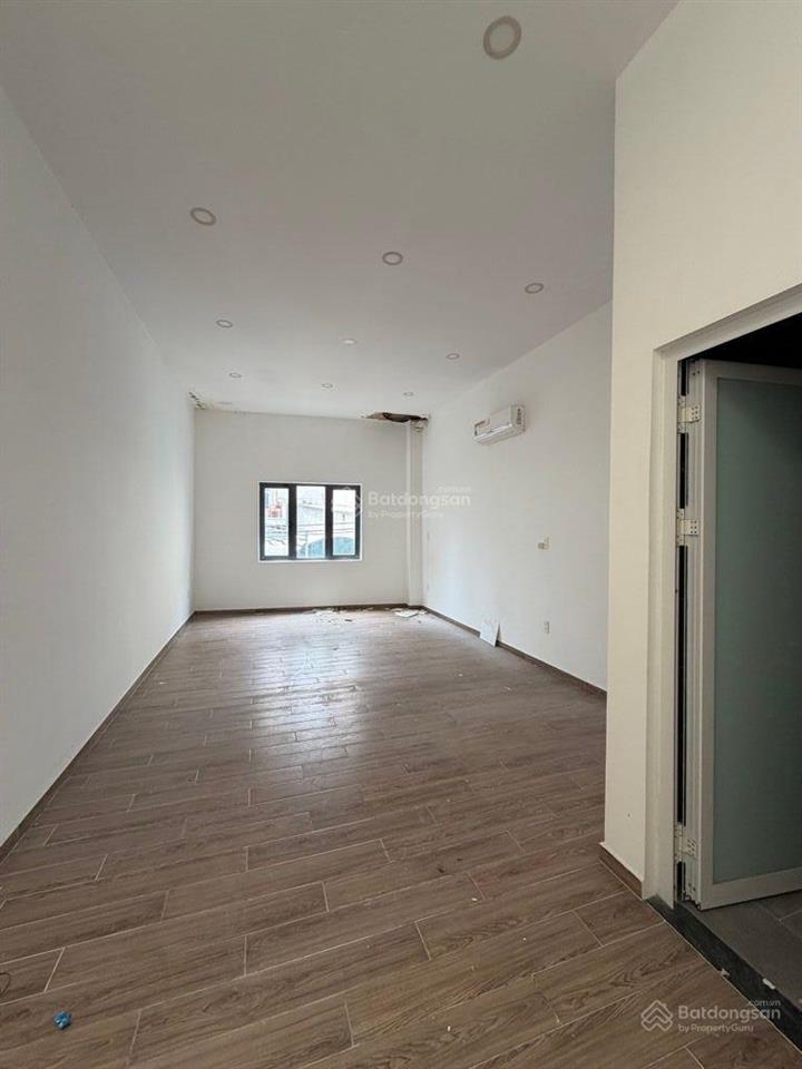 B.án nh.à tân bình giáp quận 10  hẽm xe tải thông  40m2  2 tầng mua tiện kinh doanh đỉnh  sổ ch