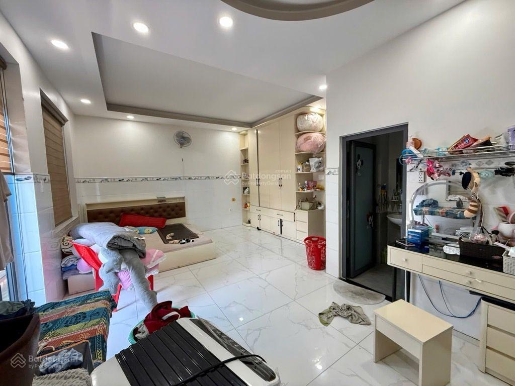 Bán nhà siêu phẩm lạc long quân q11 ngang khủng 7m 6 tầng gần  thang máy  nội thất cao cấp