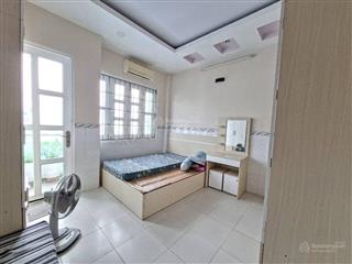 B.án nh.à ngay vòng xoay lê đại hành  âu cơ  nhà 5 tầng  hẻm ô tô
4 x 17 10 tỉ
mô tả + hiện t