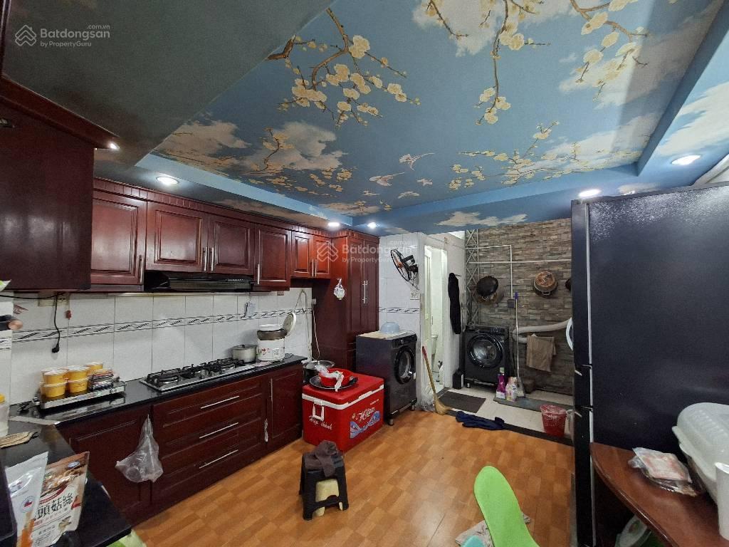 B.án nh.à ngay vòng xoay lê đại hành  âu cơ  nhà 5 tầng  hẻm ô tô
4 x 17 10 tỉ
mô tả + hiện t