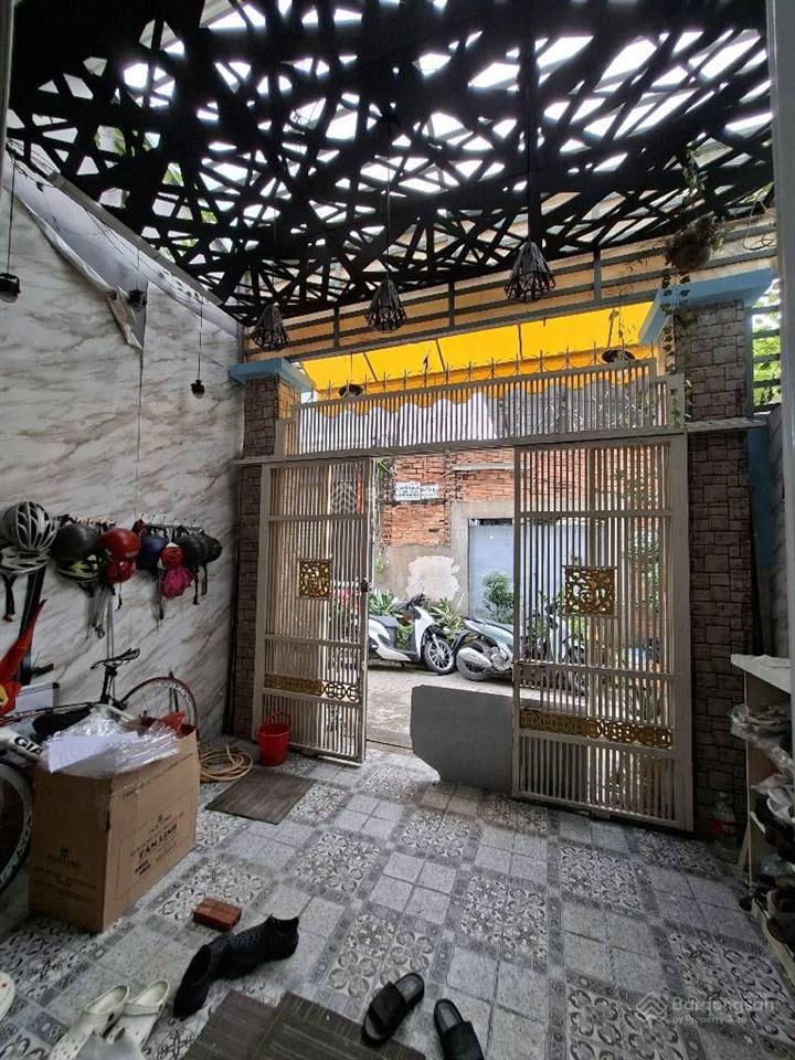 B.án nh.à ngay vòng xoay lê đại hành  âu cơ  nhà 5 tầng  hẻm ô tô
4 x 17 10 tỉ
mô tả + hiện t