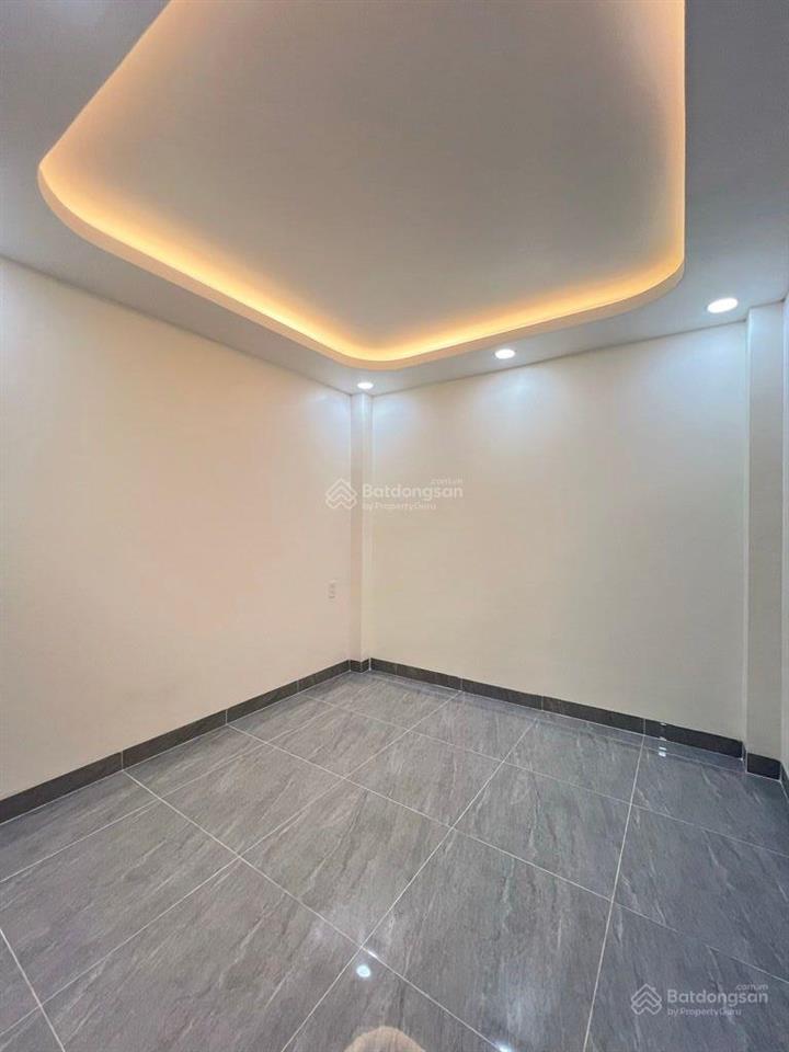 B.a'n nh.ahẻm ô tô tránh  nhà mới xây  chốt nhanh  bình tiênquận 6 3 x 10.5 5 tỉ nhỉnh mô