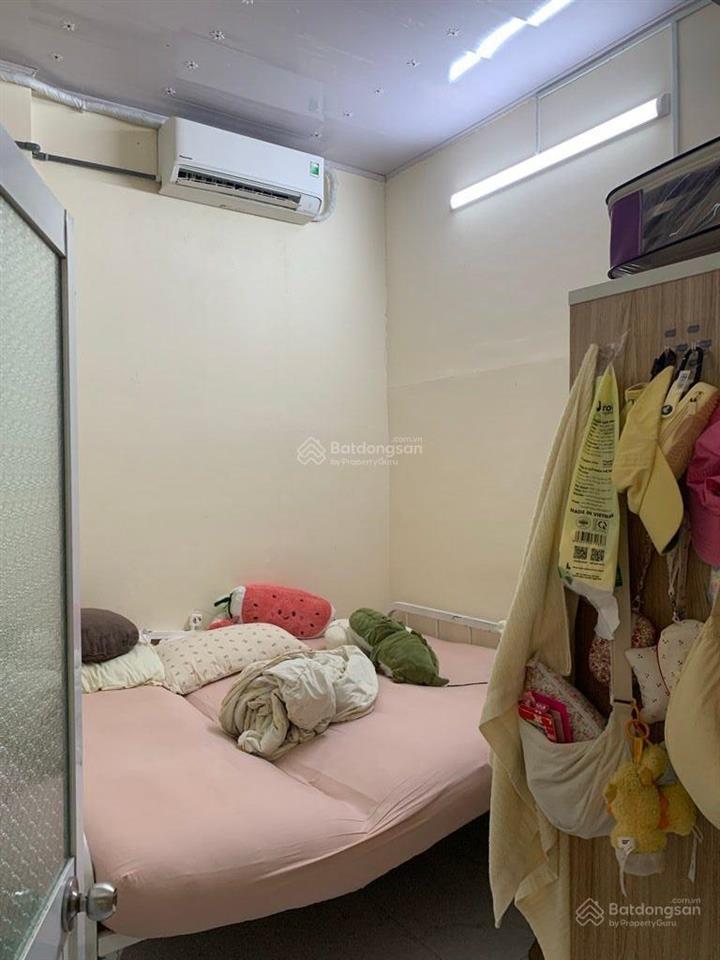 Bán nhà lạc long quân, quận 11  4.1 tỉ  gần chợ bình thới, hẻm nhựa 8m, trước nhà 5m