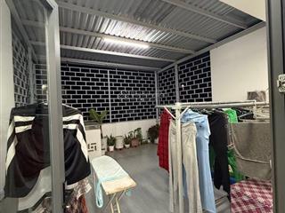 B.a'n nh.aông ích khiêm quận 11
 hẻm 8m xe hơi vô nhà  khu hiếm nhà bán
 4,5 x 13 , 4 tần