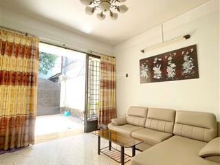 B.a'n nh.asiêu phẩm lê đại hành 
đường 8m  3 tầng  nhà đẹp q.11
12.8 ti
 vị trí hiếm  phù hợ