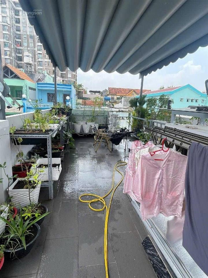 B.a'n nh.asiêu phẩm lê đại hành 
đường 8m  3 tầng  nhà đẹp q.11
12.8 ti
 vị trí hiếm  phù hợ