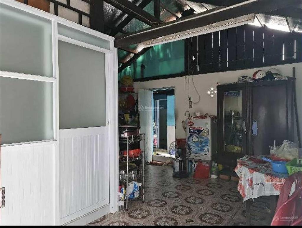 Bán nhà lò gốm 120m2 diện tích lớn thích hợp xây căn hộ dịch vụ 6.5 x 20 nở hậu 8.7m, 9.8 tỷ