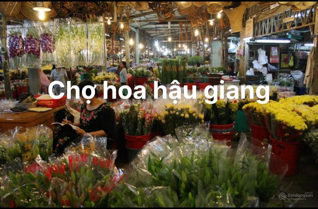 Bán nhà quận 6  hậu giang  cách mặt tiền 50m  khu vực kinh doanh sầm uất  nhỉnh 4 tỷ.
+ dt