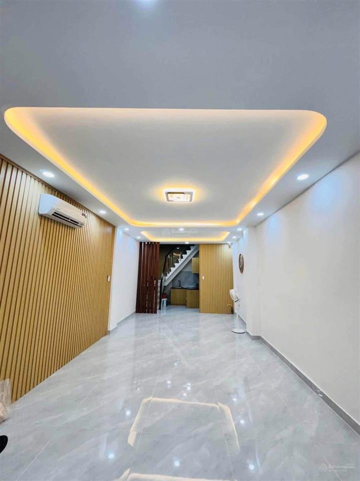 Bán nhà mt trần bình trọng  trần phú 3.95 x 11 nở hậu 4.05, 8.58 tỷ  nhà 1 trệt 1 lầu, 1wc
 shr