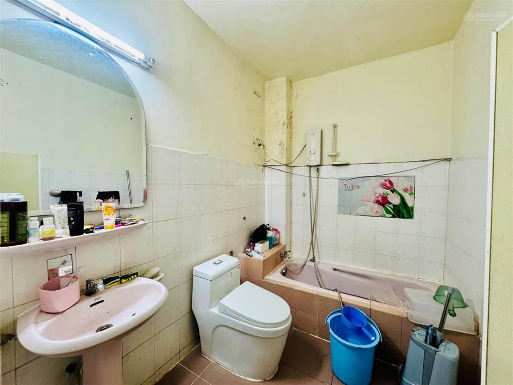 Bán nhà mặt tiền nguyễn trãi, quận 5  kinh doanh sầm uất  dt 54,2m (ngang 3,9m dài 14m) vuông