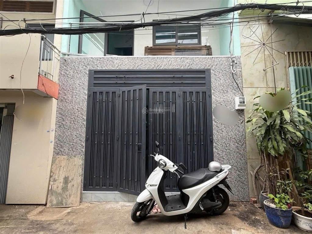 Cho thuê nhà tân hóa q. 6. dtsd 88m2. 1 trệt 1 lầu. 12tr/th. hẻm 5m thông thích hợp ở, mở vp cty