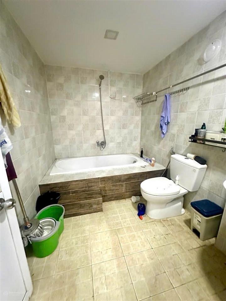 Bán nhà vườn rộng rãi tân hoá 128m2, ngang 10m hiếm có tại quận 11 chỉ 8,5 tỉ tl