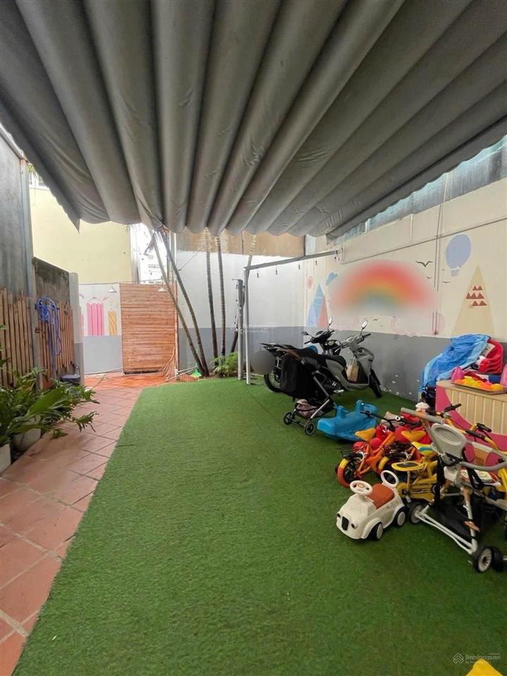 Bán nhà vườn rộng rãi tân hoá 128m2, ngang 10m hiếm có tại quận 11 chỉ 8,5 tỉ tl