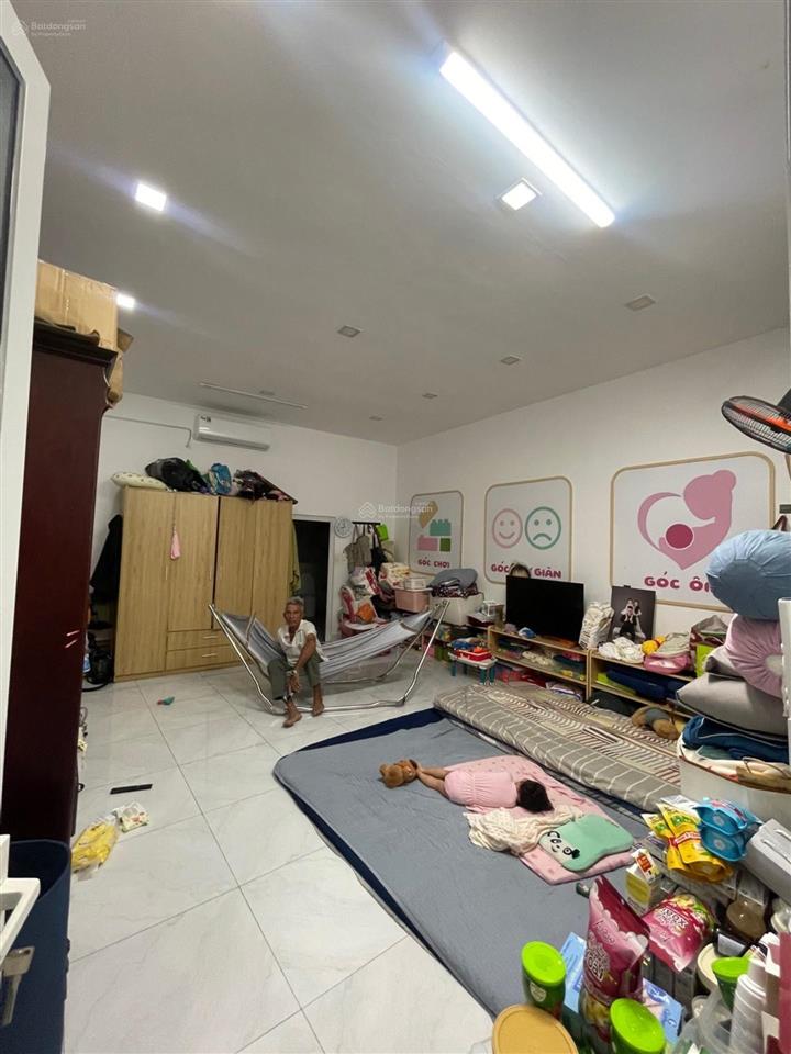 Bán nhà vườn rộng rãi tân hoá 128m2, ngang 10m hiếm có tại quận 11 chỉ 8,5 tỉ tl