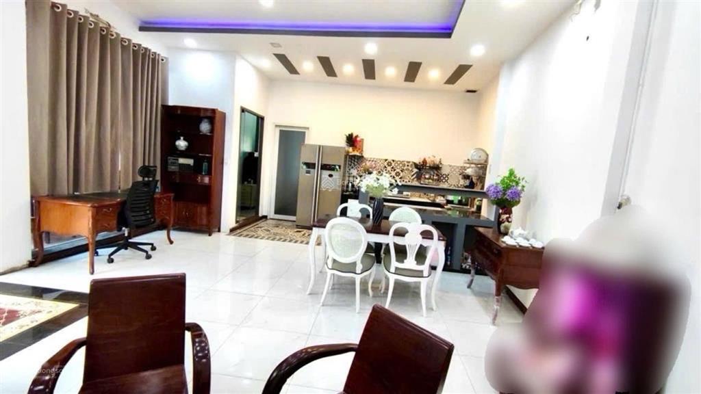 Bán nhà vườn rộng rãi tân hoá 128m2, ngang 10m hiếm có tại quận 11 chỉ 8,5 tỉ tl