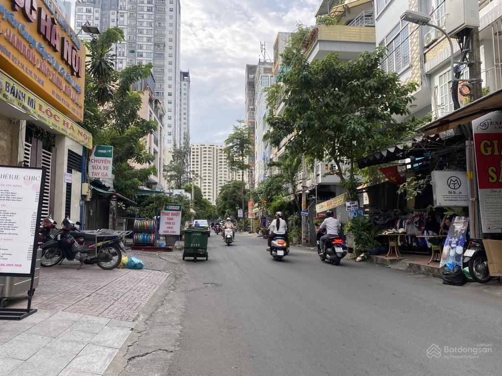 Bán nhà khu tt ba tháng hai, giá 6,9 tỷ, ngang 5 dài 6 nở hậu, chủ tặng toàn bộ nội thất sẵn có