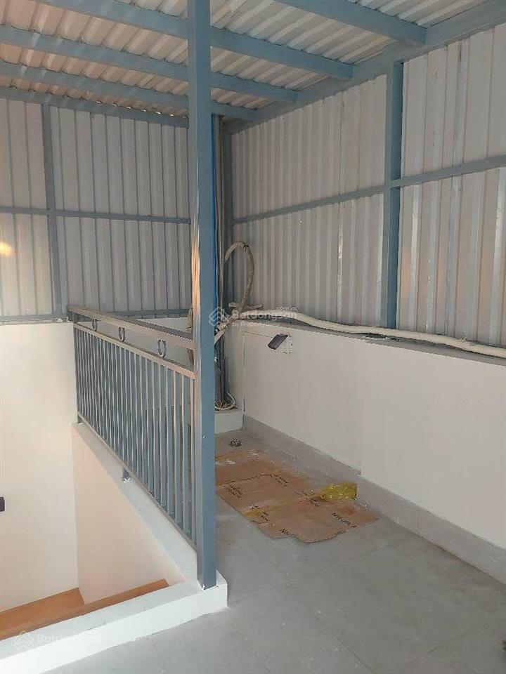 Bán nhà lê hồng phong q.5
3.2 x 9 6,5 tỉ
+ gồm trệt, 3 lầu, sân thượng
+ shr