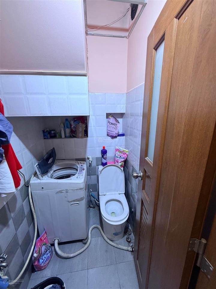 Bán nhà h3g cách 1 căn ra mt phan văn trị q.5
 5.8 tỉ
 dt 3x10
 kc trệt 1 lầu  vị trí vị