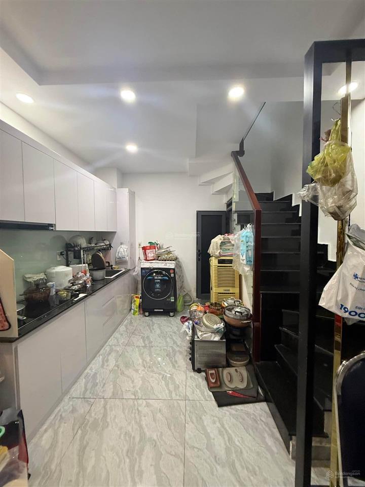Bán nhà đẹp nguyễn trãi q.5 khu kinh doanh buôn bán sầm uất
 dt 3.5 x 9m (cn 27/32m)
 1 tr