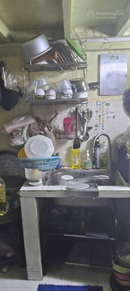 Bán nhà mt trang tử q. 5 + dt 4 x 15 + chỉ 5 tỉ nhỉnh + kc nhà trệt, 1 gác 1 lửng