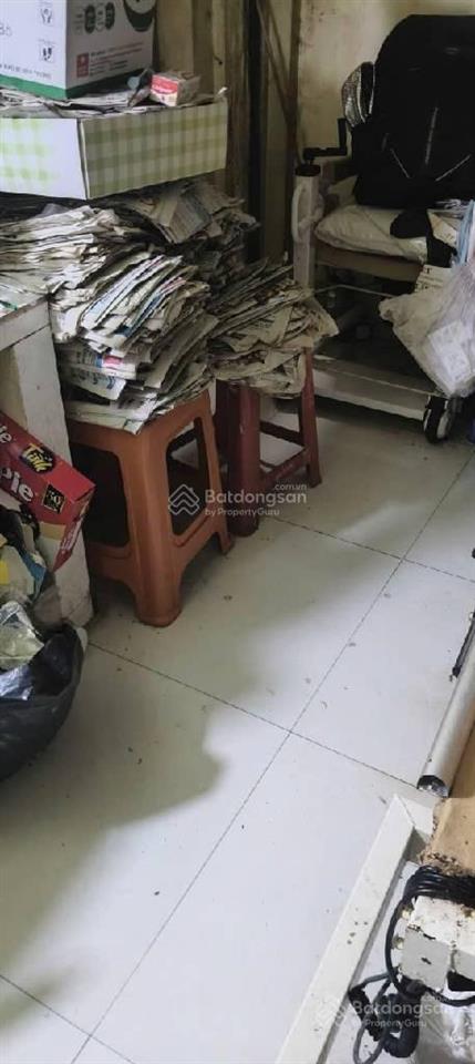 Bán nhà mt trang tử q. 5 + dt 4 x 15 + chỉ 5 tỉ nhỉnh + kc nhà trệt, 1 gác 1 lửng