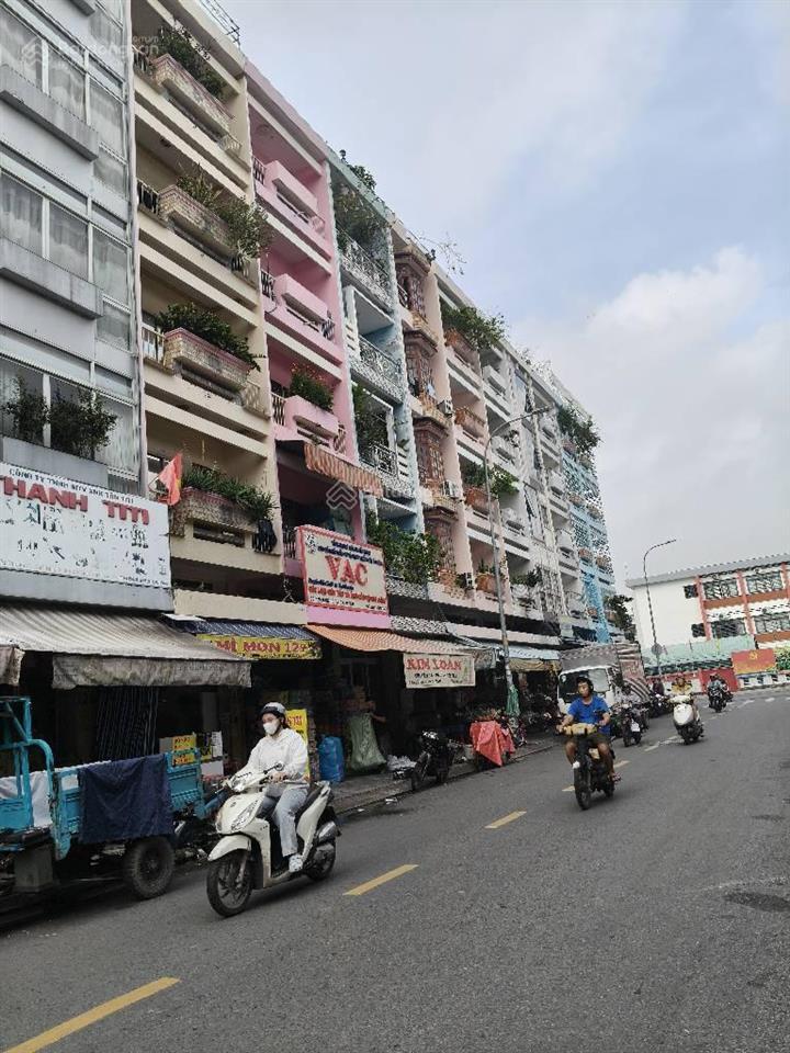 Bán nhà mt trang tử q. 5 + dt 4 x 15 + chỉ 5 tỉ nhỉnh + kc nhà trệt, 1 gác 1 lửng