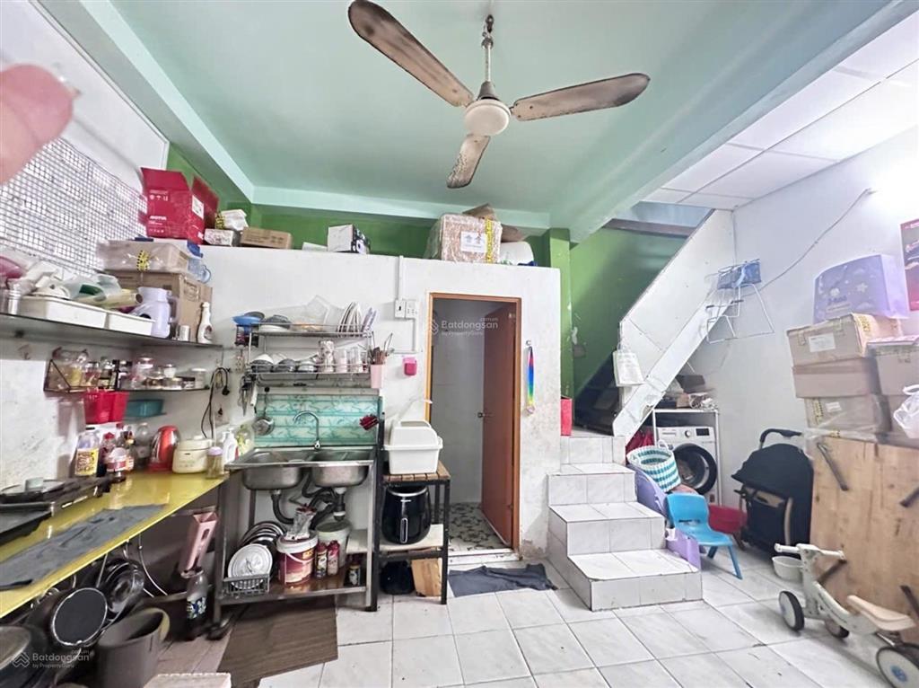 Bán nhà sát mt nguyễn trãinhà cũ tiện xây mới ngang 4.5mcăn góc thoáng mátdòng tiền cho thuê