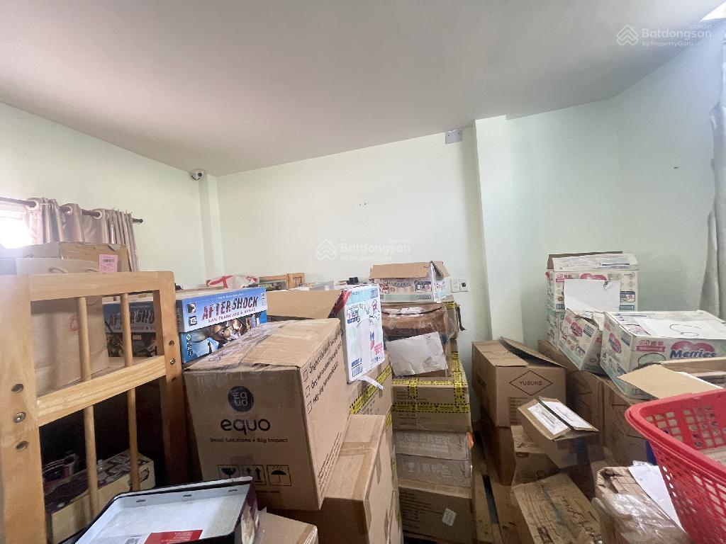 Bán nhà bình thới q.11
+ 7 x 8 + 8,5 tỉ
+ kc 1 trệt 1 lửng 2 lầu sân thượng, đúc btct
+ vị trí